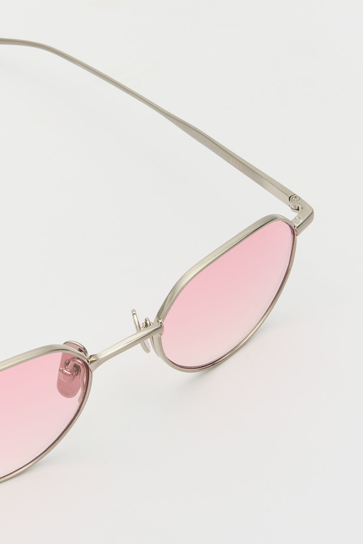 LUCIEN Brushed Silver / Light Pink Lens