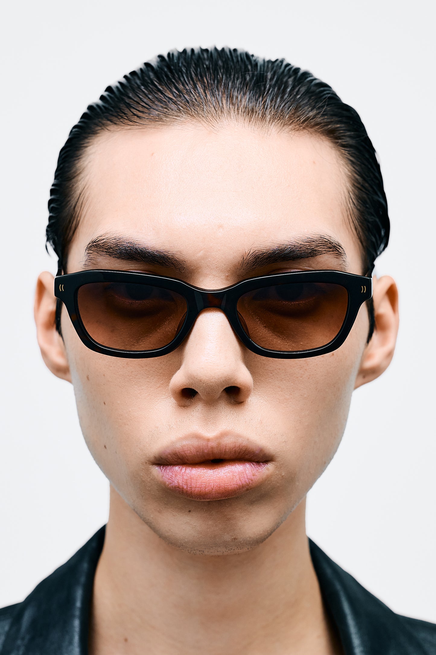 CLINT Dark Tortoise / Brown Gradient Lens