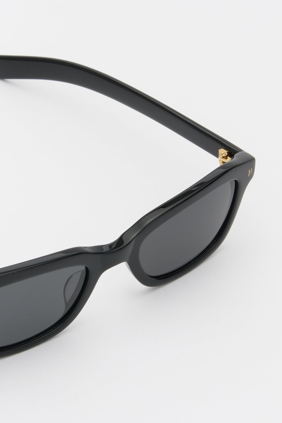 CLINT Solid Black / Solid Black Lens