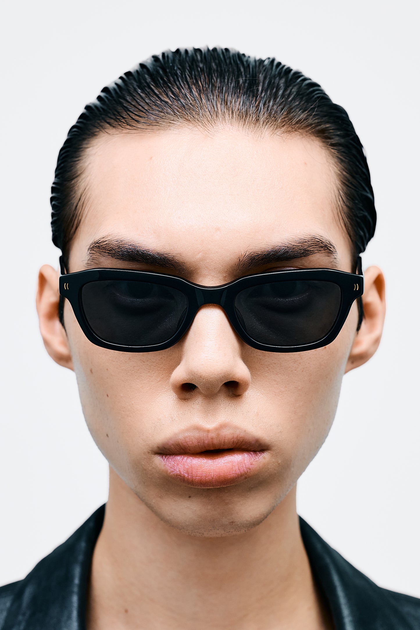 CLINT Solid Black / Solid Black Lens