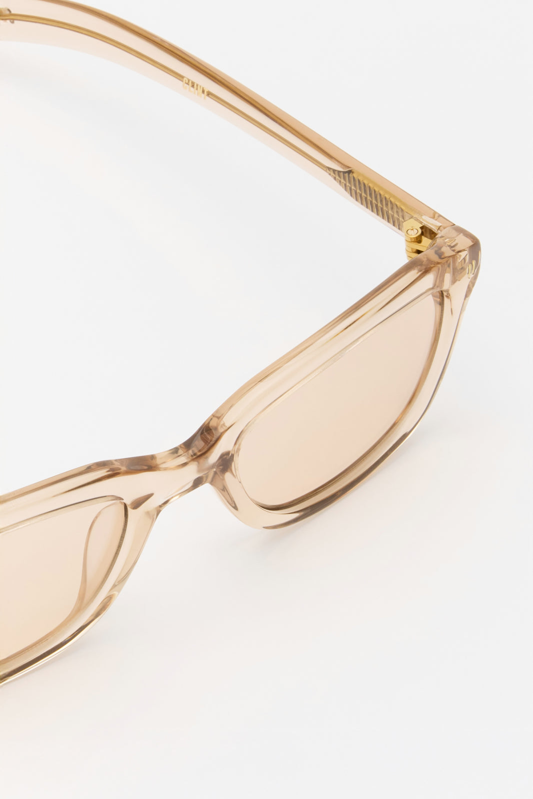 CLINT Crystal Beige / Peach Lens