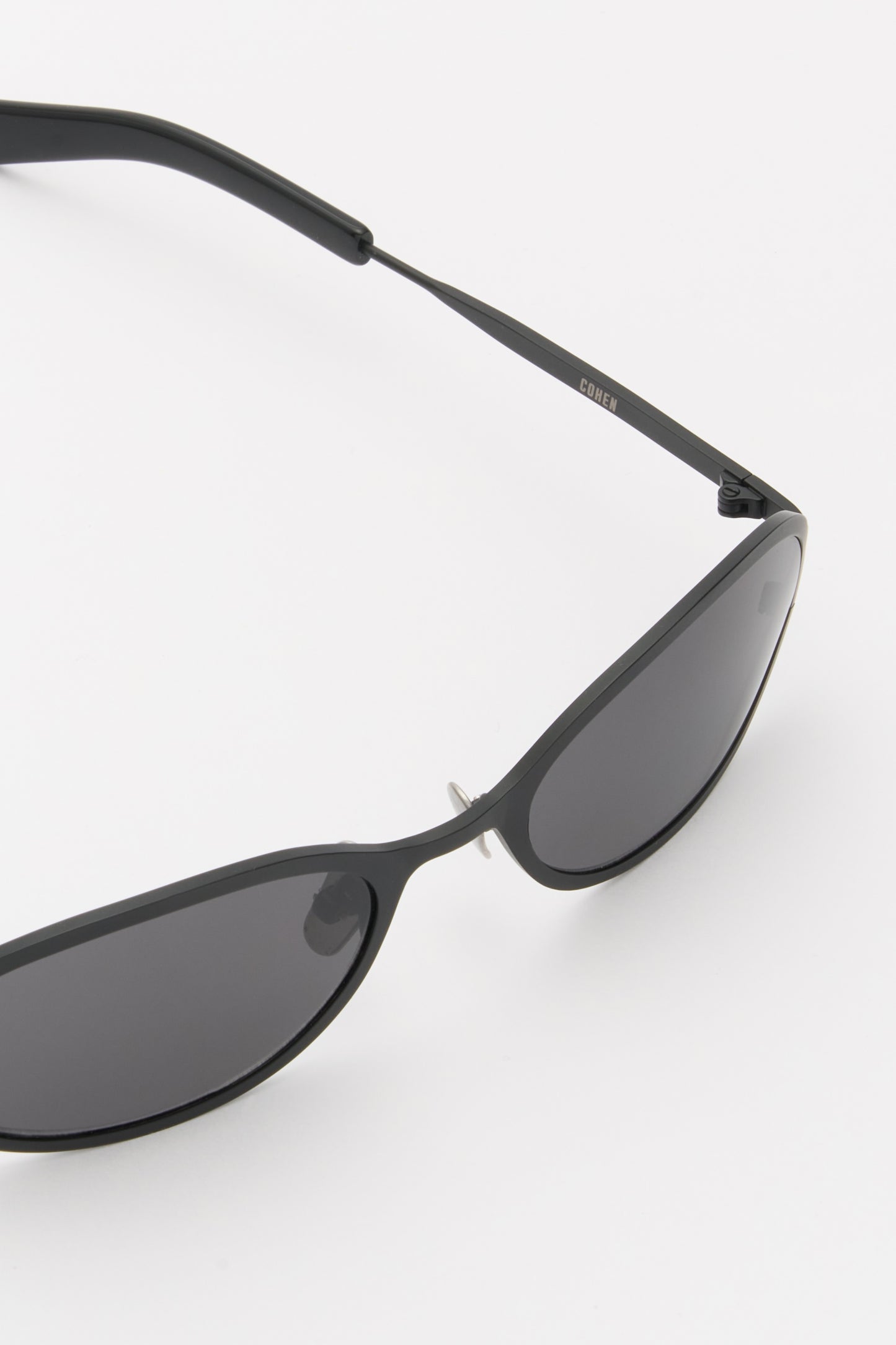 COHEN Matte Black / Solid Black Lens
