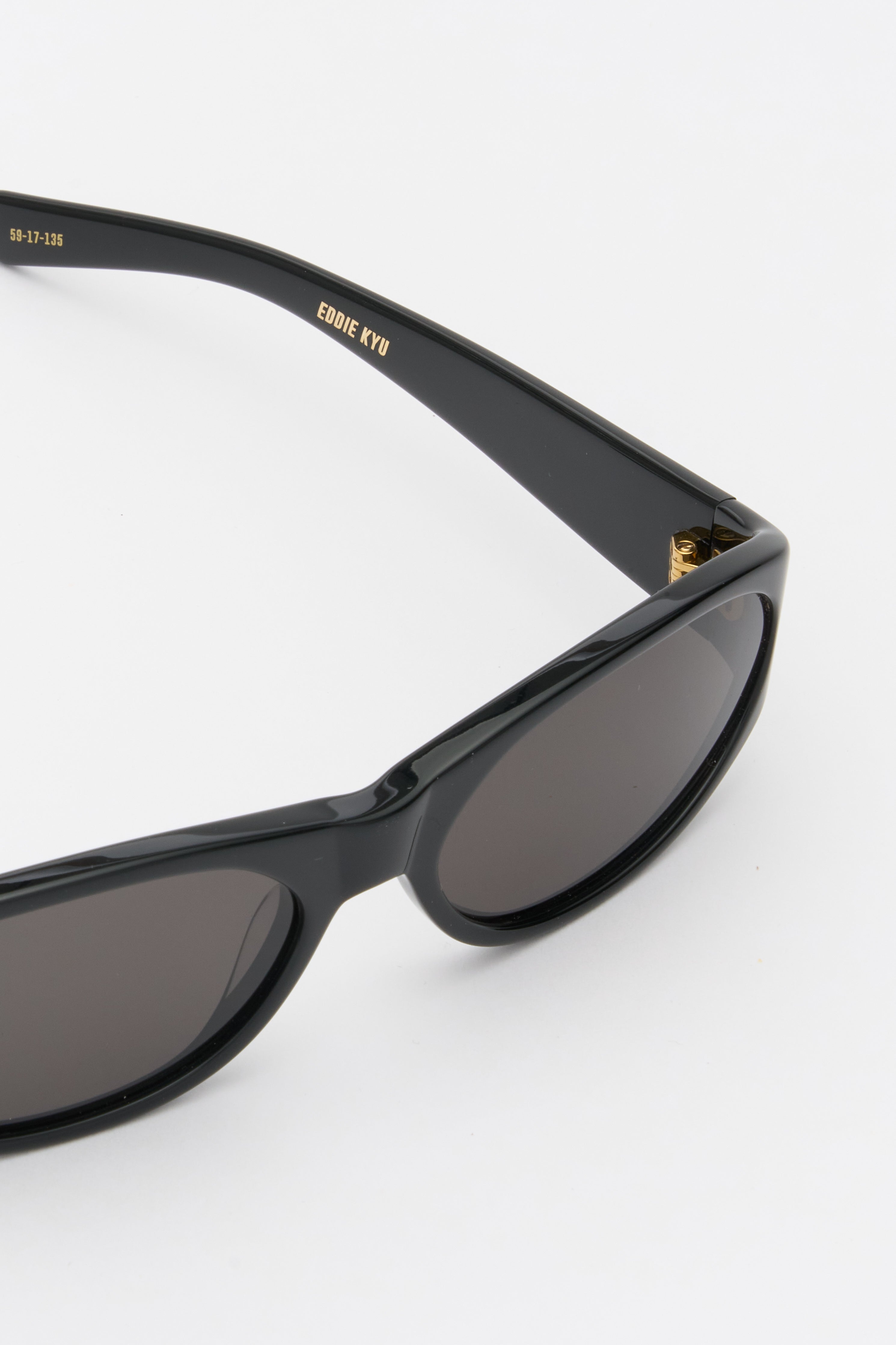 EDDIE KYU Solid Black / Solid Black Lens | FLATLIST – FLATLIST EYEWEAR