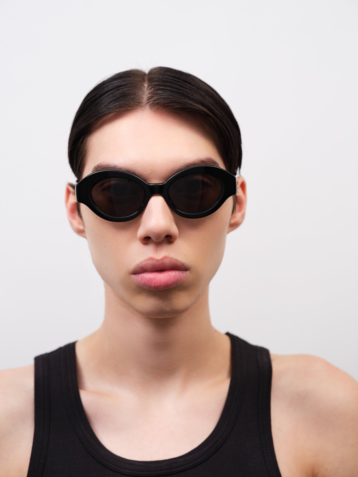 MARGE Solid Black / Solid Black Lens