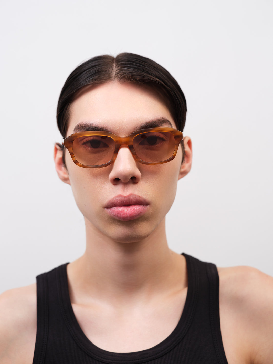 SAMMYS Donegal Horn / Light Brown Gradient Lens