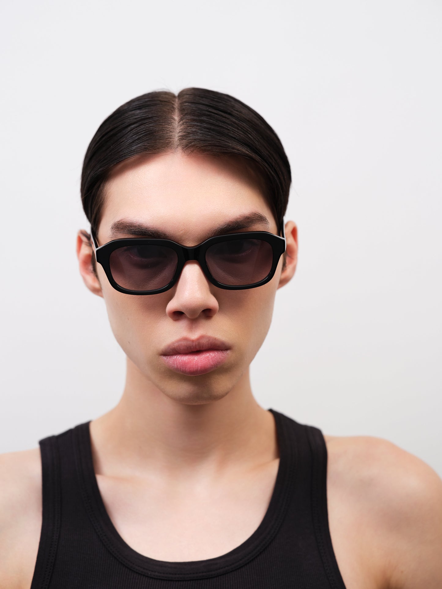 SAMMYS Solid Black / Solid Black Lens