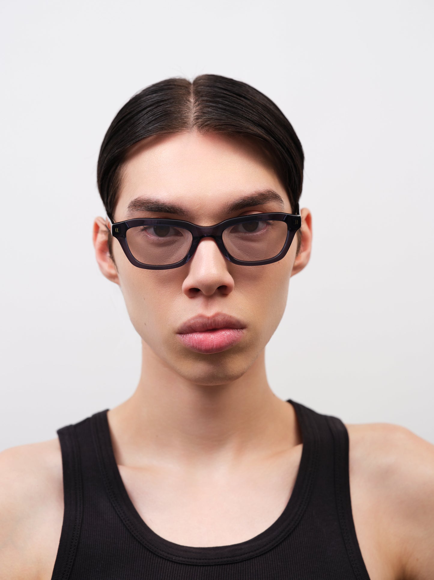 FRANKIE Solid Black / Light Grey Lens
