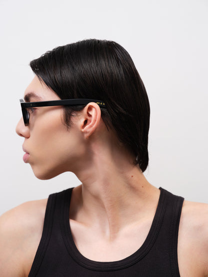 THEO Solid Black / Light Grey Lens