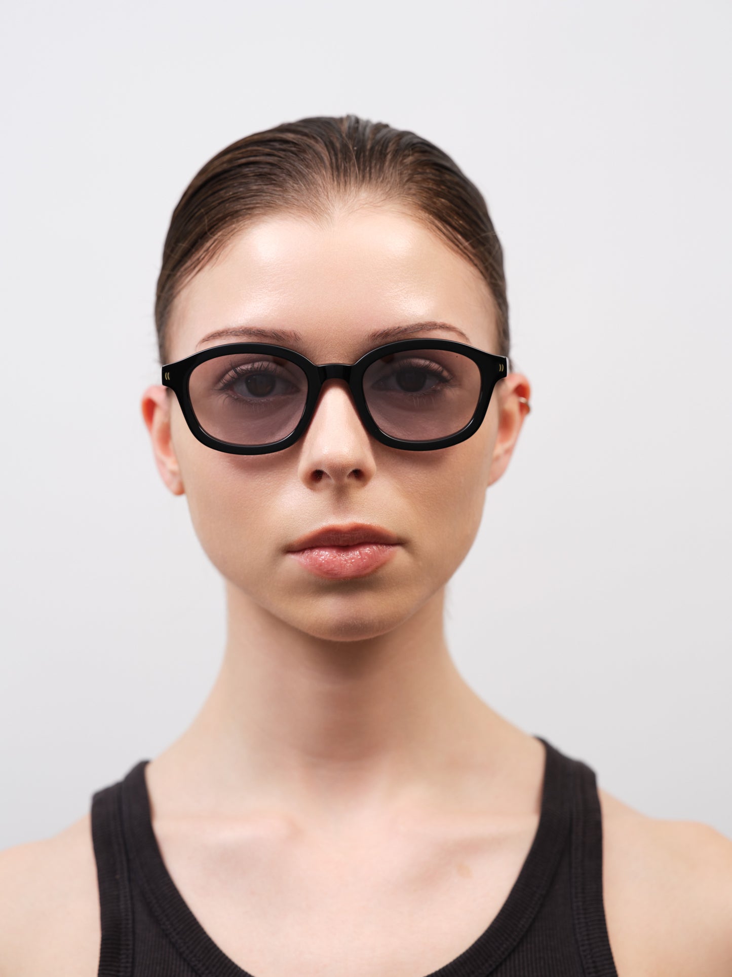THEO Solid Black / Light Grey Lens