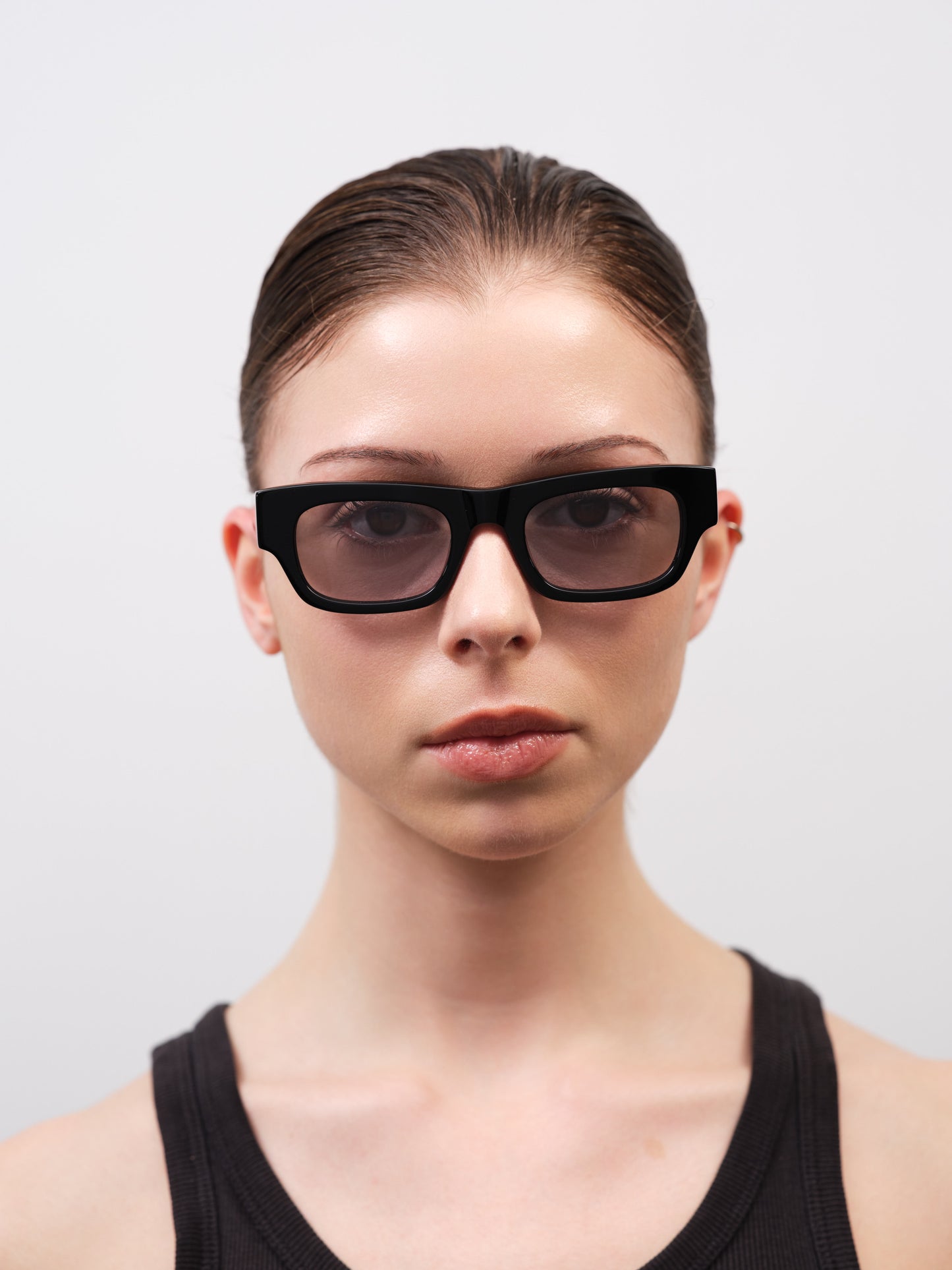 FRANKIE Solid Black / Light Grey Lens