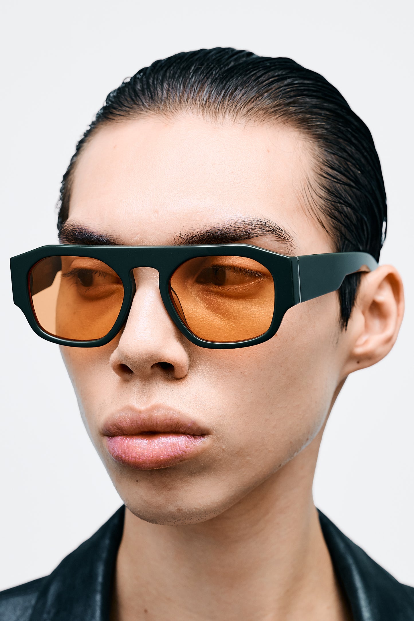 SHADE 02 Solid Forrest Dk green / Solid Orange Lens