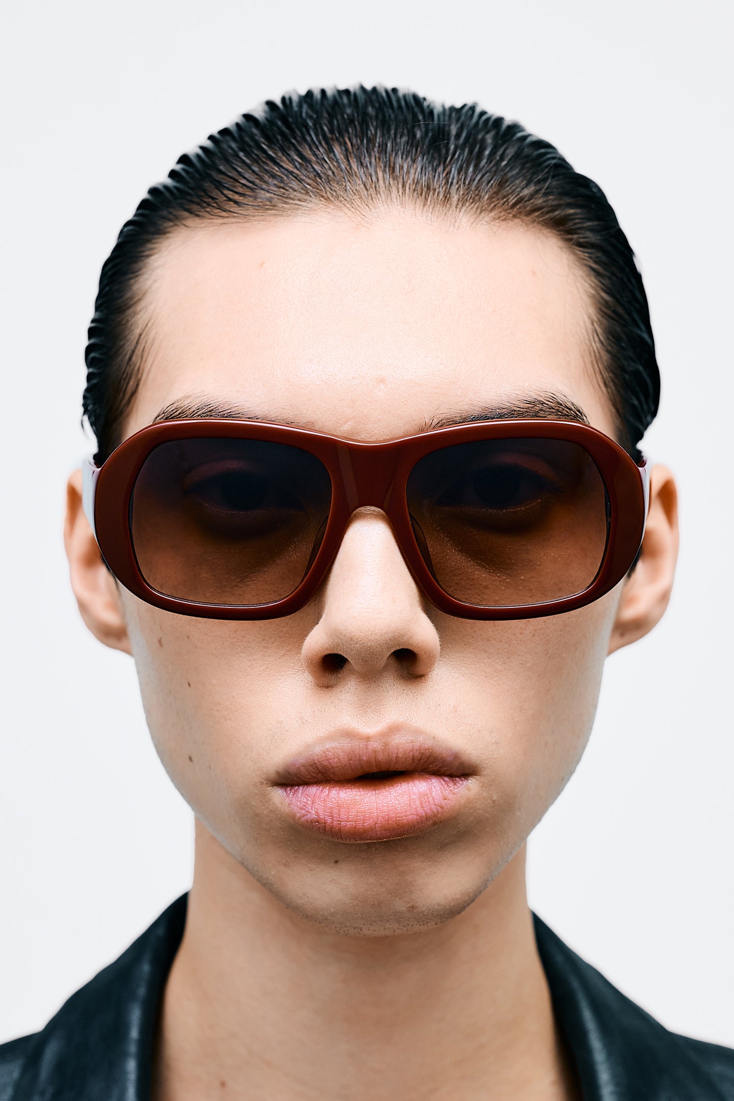 FORD Solid Bordeaux / Brown Berry Gradient Lens