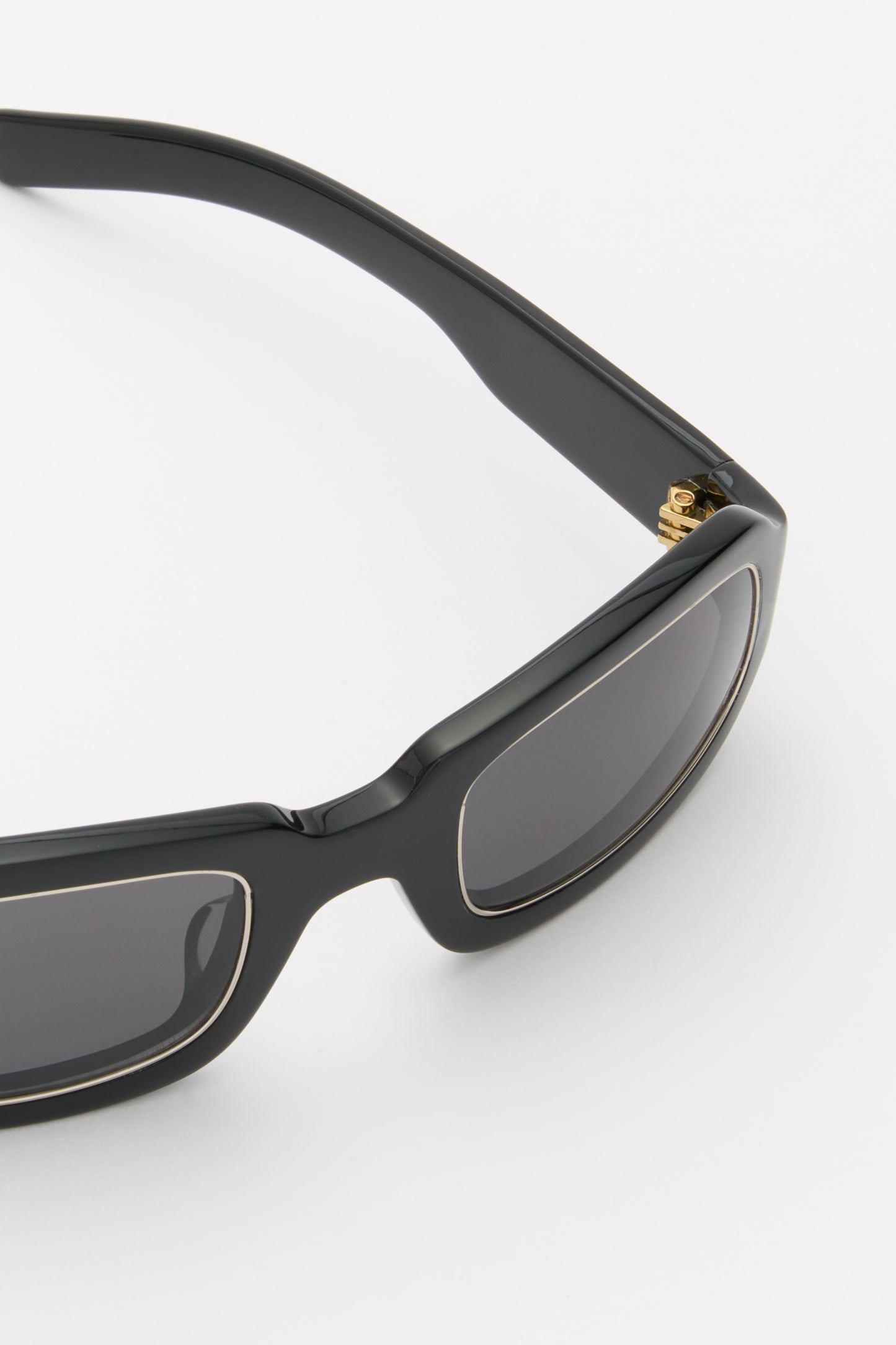 FRAME Solid Black / Solid Black Lens