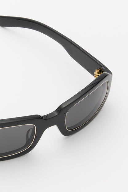 FRAME Solid Black / Solid Black Lens