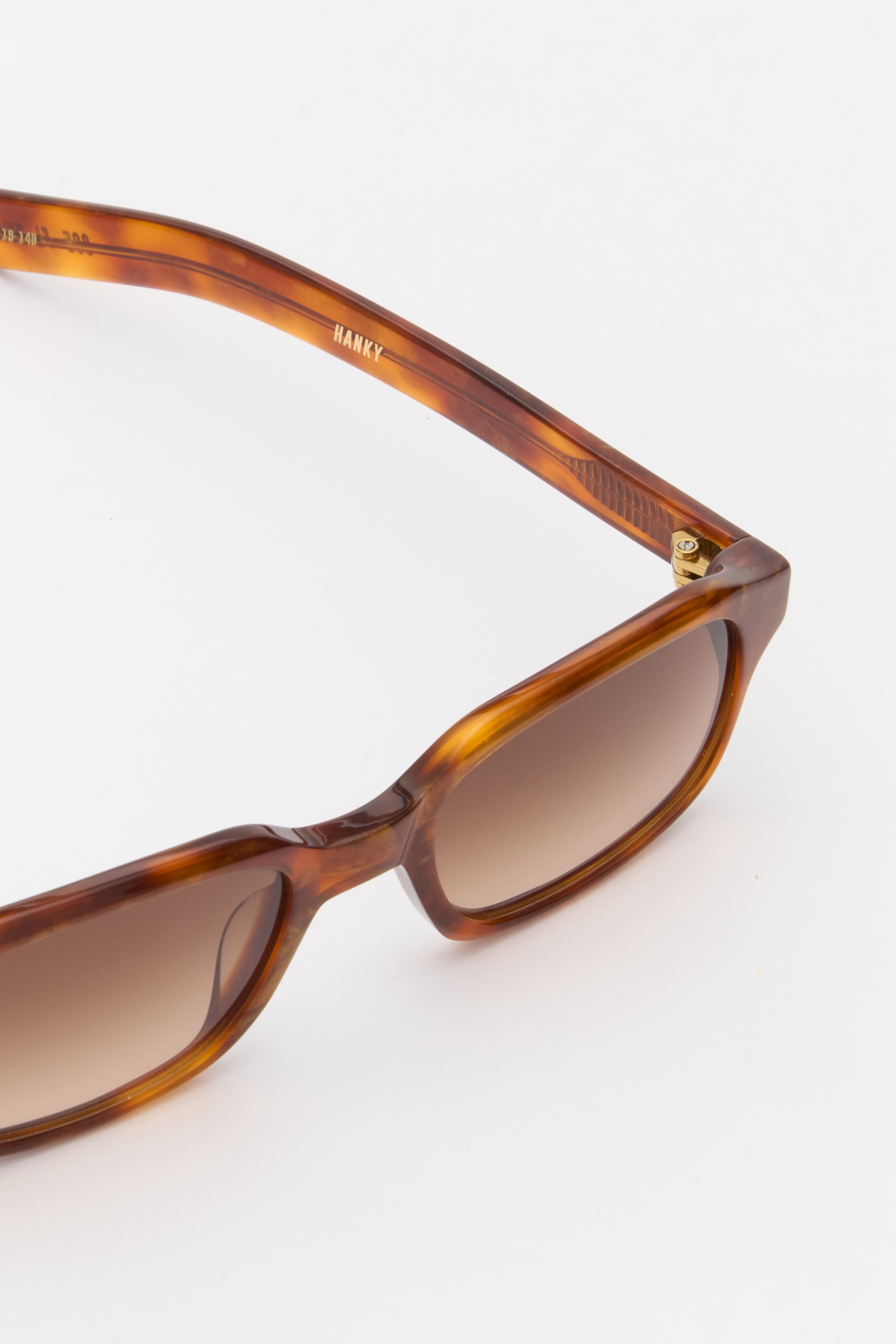 HANKY Shimmery Horn / Brown Gradient Lens | FLATLIST – FLATLIST