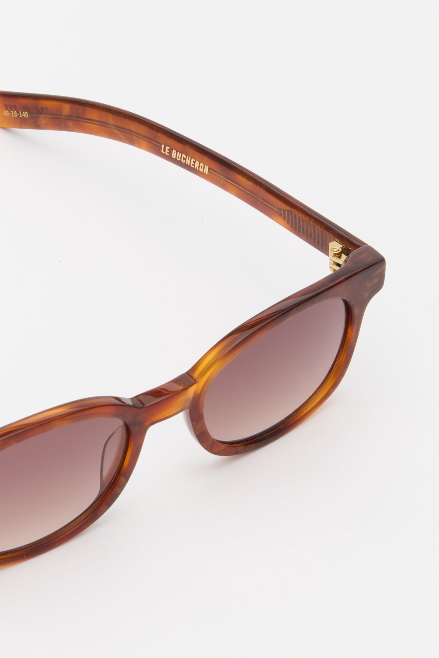 LE BUCHERON Shimmery Horn / Brown Gradient Lens