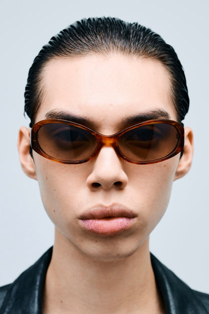 OPEL Shimmery Horn / Brown Gradient Lens