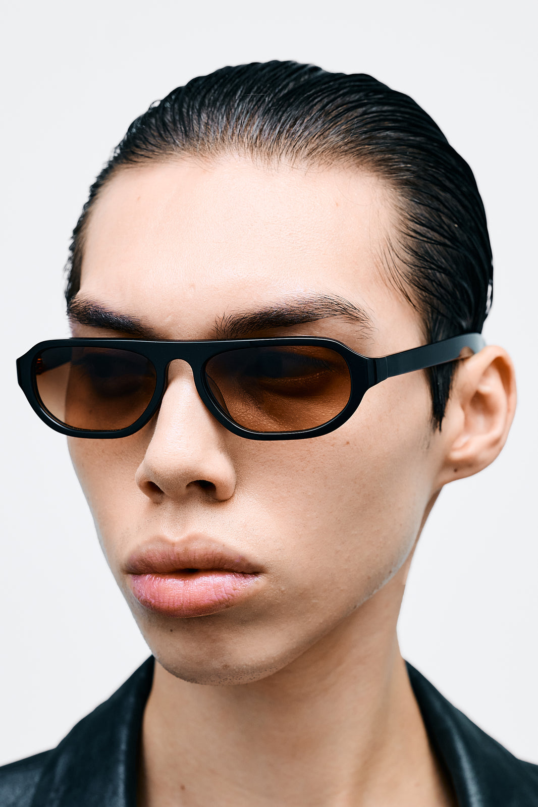 PENN Solid Black / Brown Gradient Lens