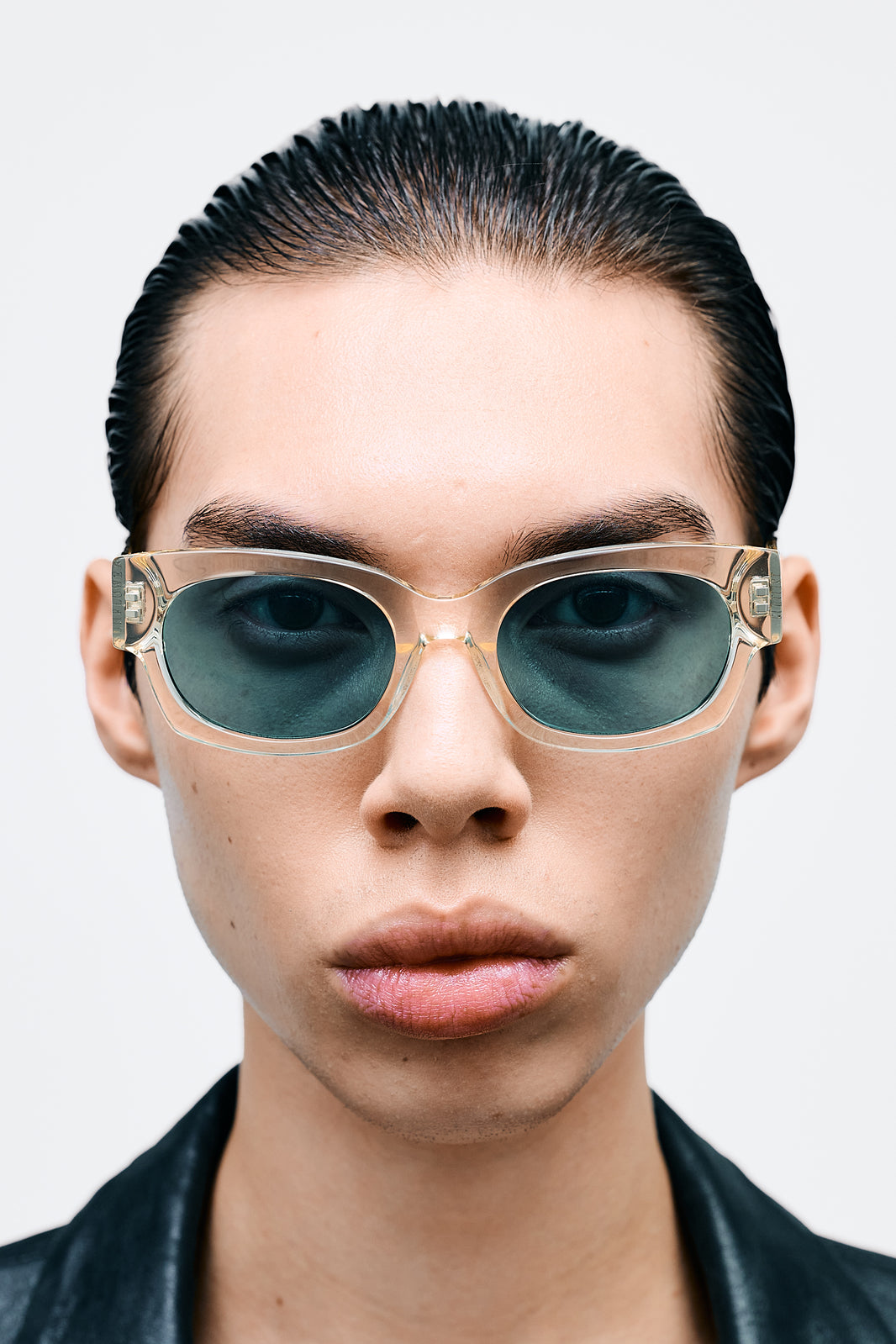 SHADE 01 Crystal Yellow / Solid Teal Lens