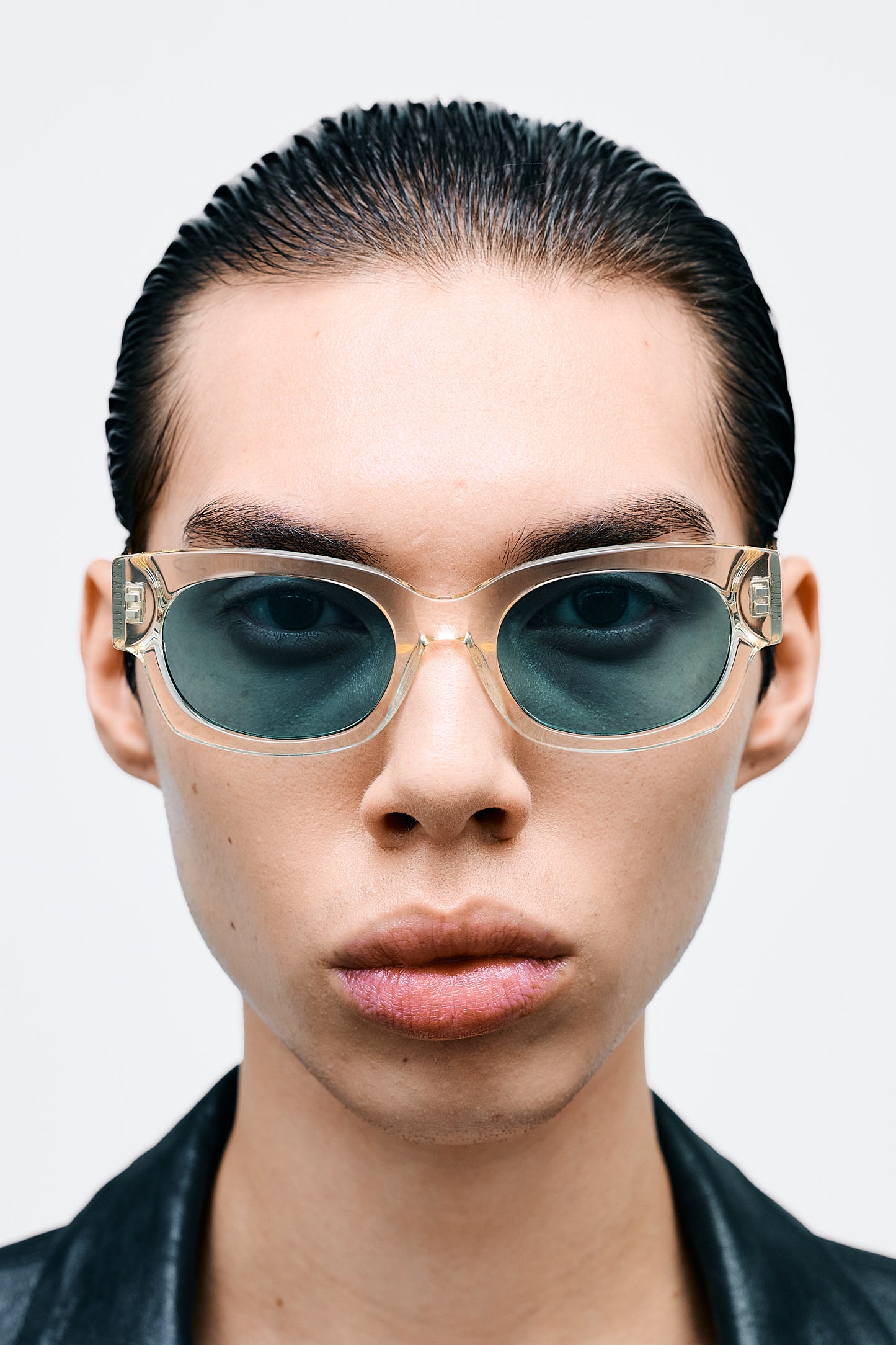 SHADE 01 Crystal Yellow / Solid Teal Lens