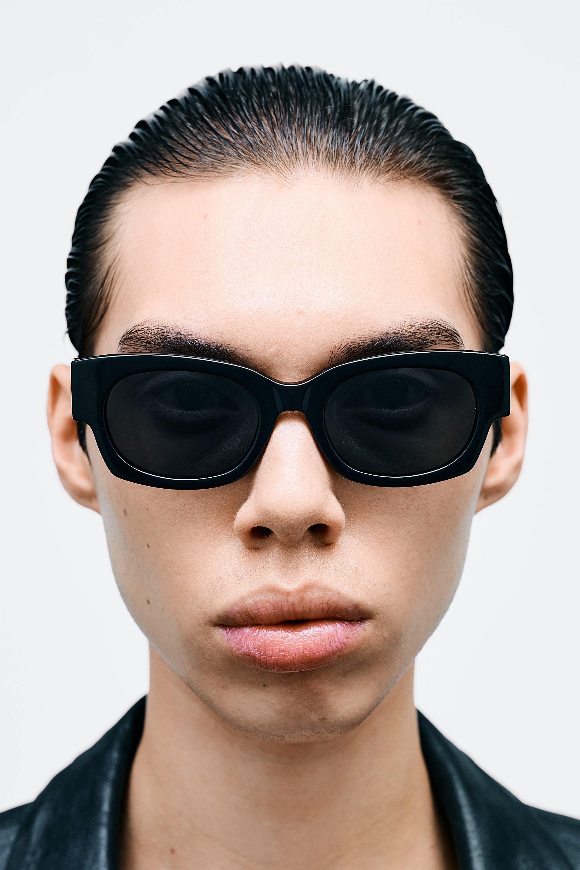 SHADE 01 Solid Black / Solid Black Lens | FLATLIST – FLATLIST EYEWEAR