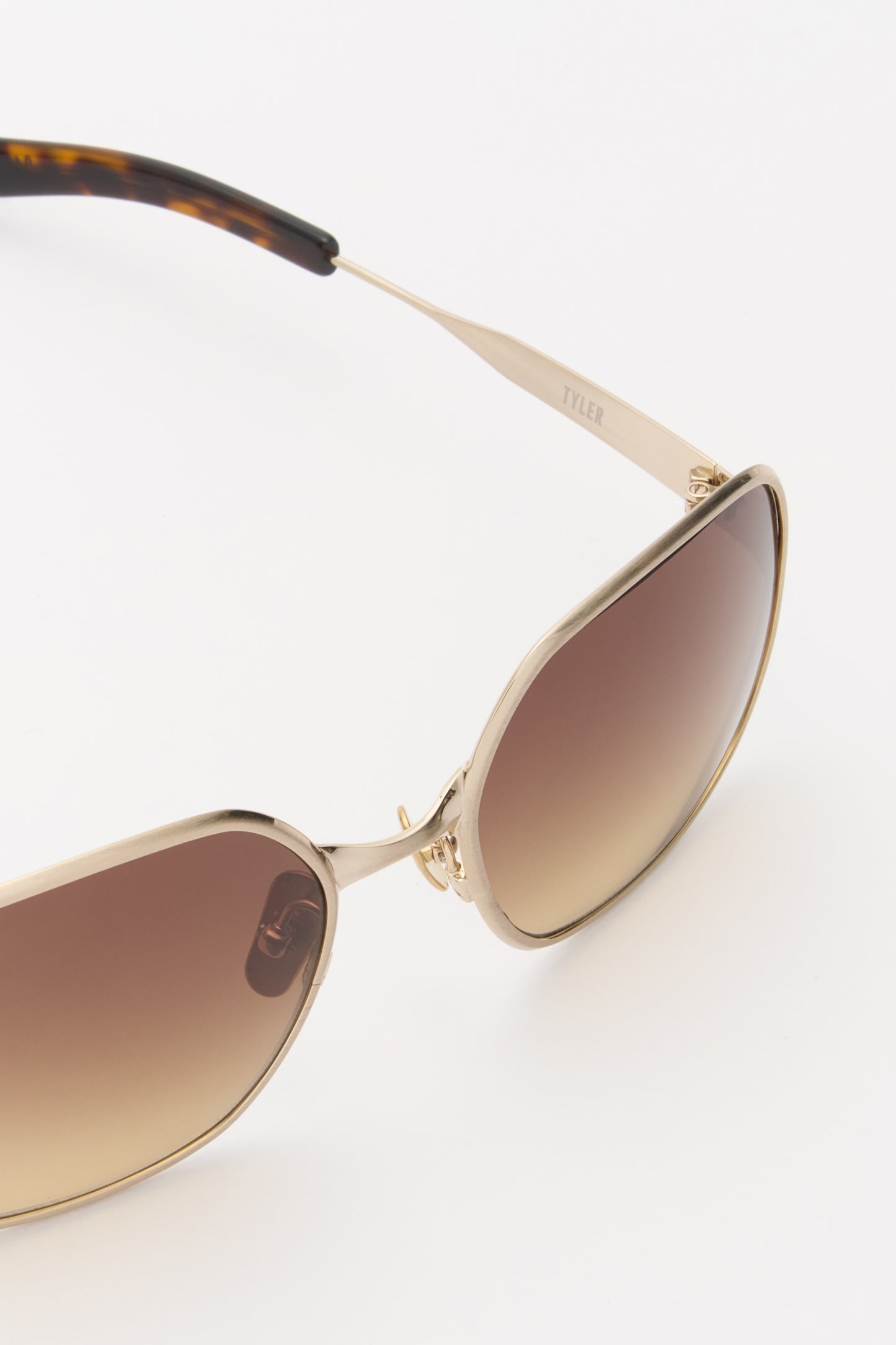 TYLER Brushed Light Gold / Brown Gradient Lens