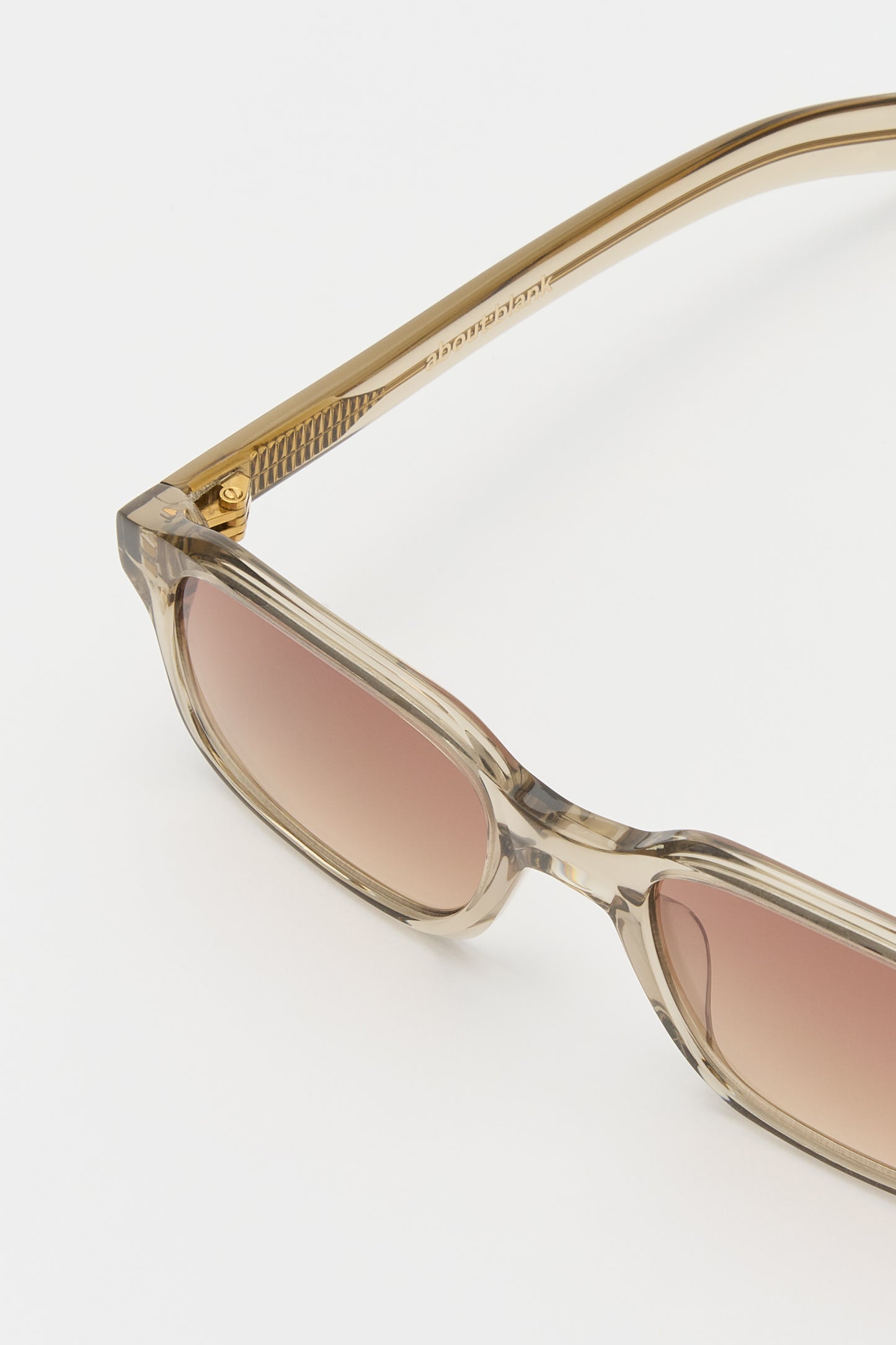 HANKY (ABOUT:BLANK) Clear Grey / Light Brown Gradient Lens