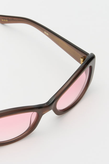 DEMI Destiny Brown / Light Pink Lens