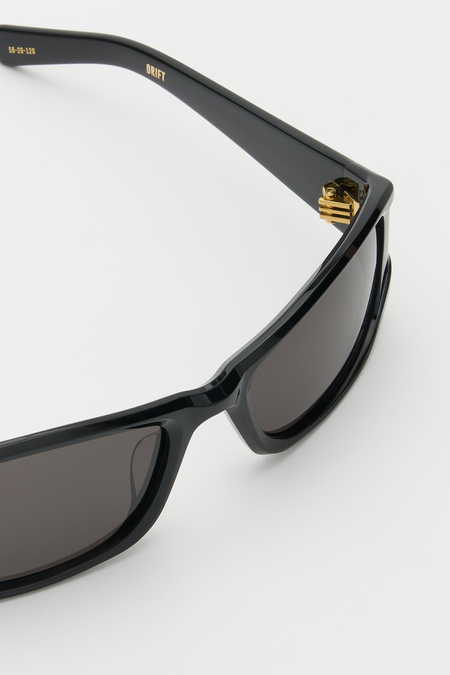 DRIFT Solid Black / Solid Black Lens