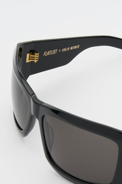 Flatlist x Freja Wewer / FARGO / Solid Black