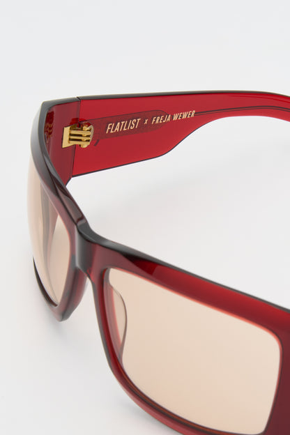 Flatlist x Freja Wewer / FARGO / Crystal Burgundy