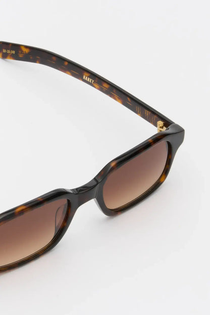 HANKY Dark Tortoise / Brown Gradient Lens