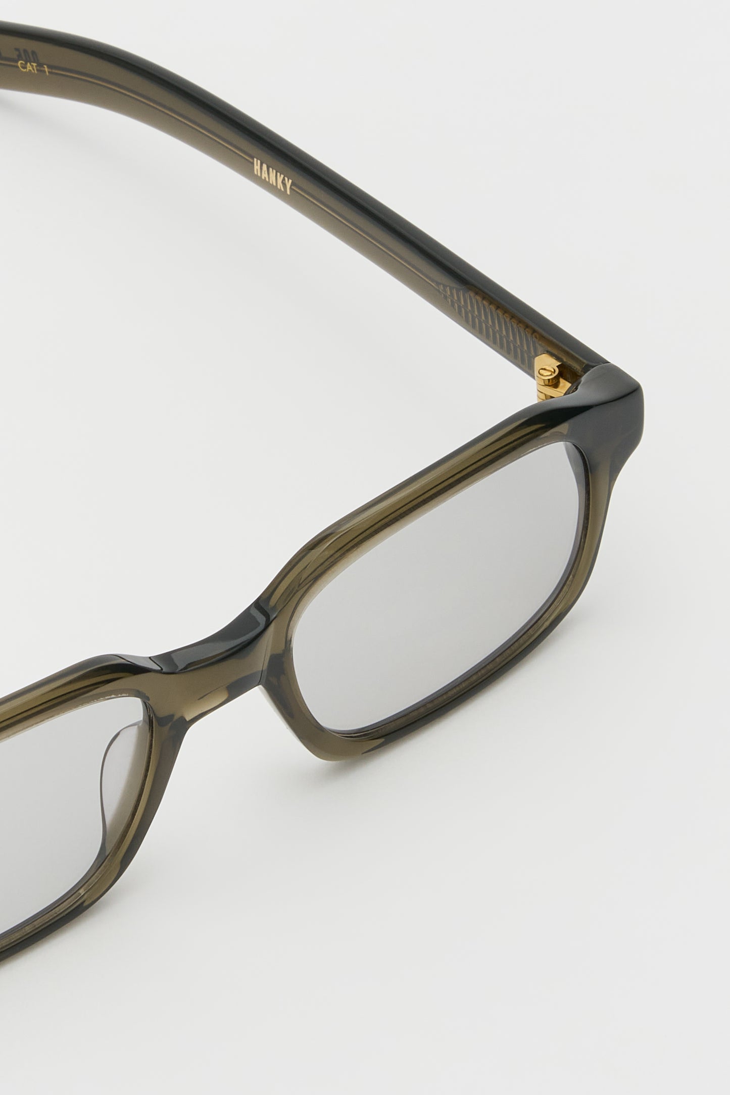 HANKY Crystal Olive / Light Grey Lens