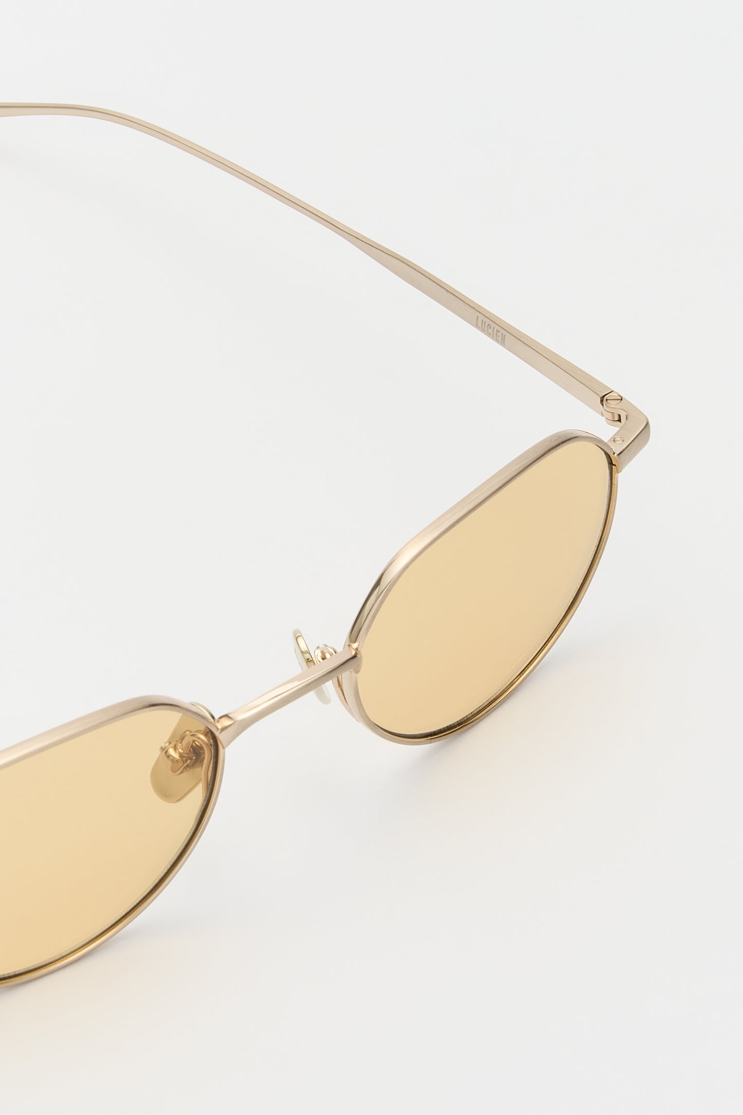 LUCIEN Brushed Light Gold / Yellow Lens