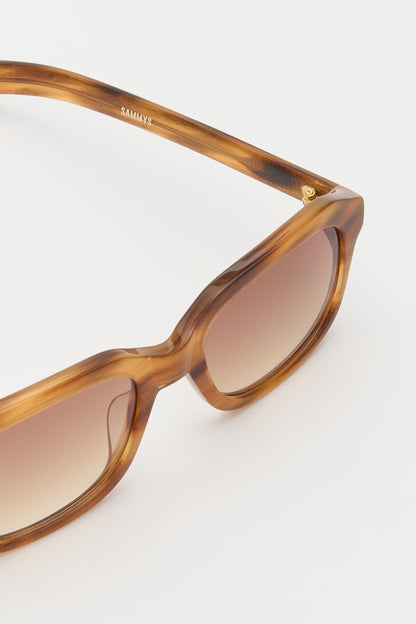 SAMMYS Donegal Horn / Light Brown Gradient Lens