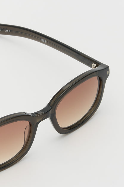 THEO Crystal Warm Grey / Light Brown Gradient Lens